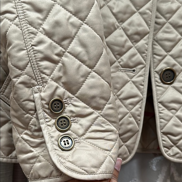 Burberry Brit Quilted Puffer Jacket Size Medium - Picture 9 of 13